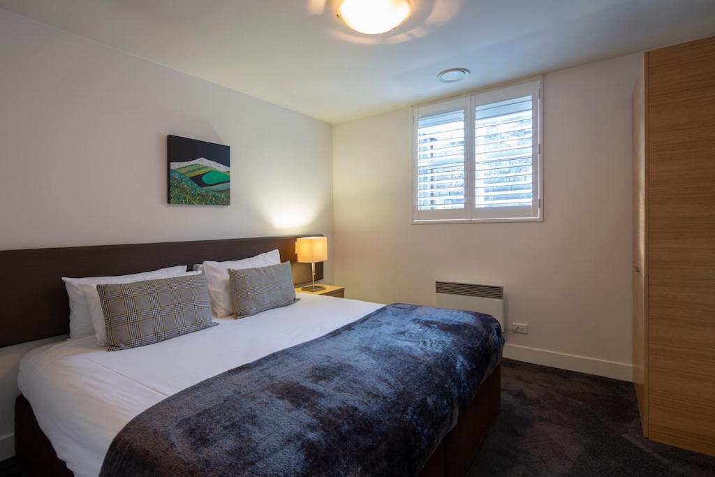 Absolute Lakefront Location - 3 Bedroom Apartment Queenstown Kültér fotó